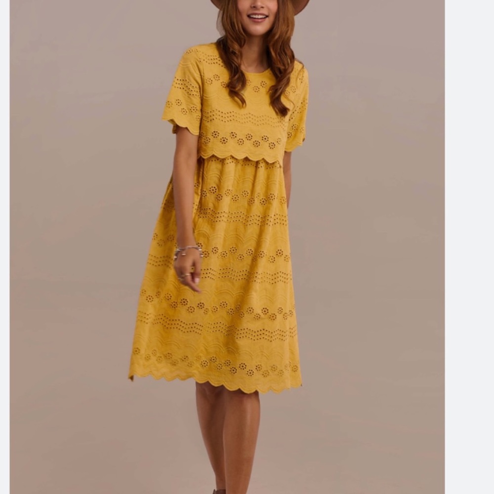 Short Sleeve Round Neck Natural Knee Length Mom Dress petal lush